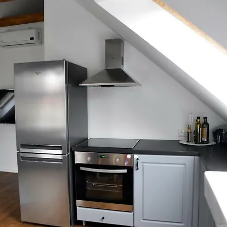 Suur-sepa Apartamento *